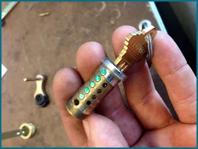 Father Son Locksmith Shop Milwaukee, WI 414-435-2013 Father Son Locksmith Shop Milwaukee, WI 414-435-2013 - 65-9